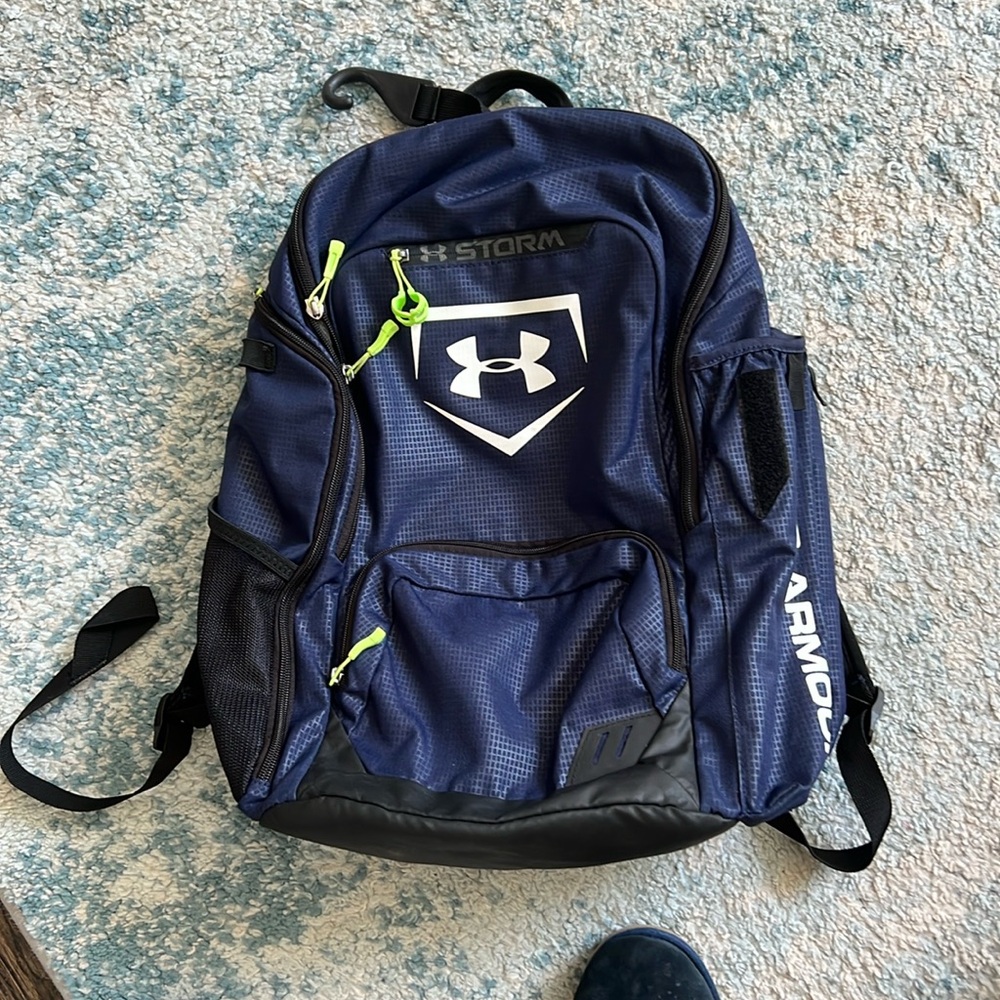 Underarmour baseball bag.  Great condition